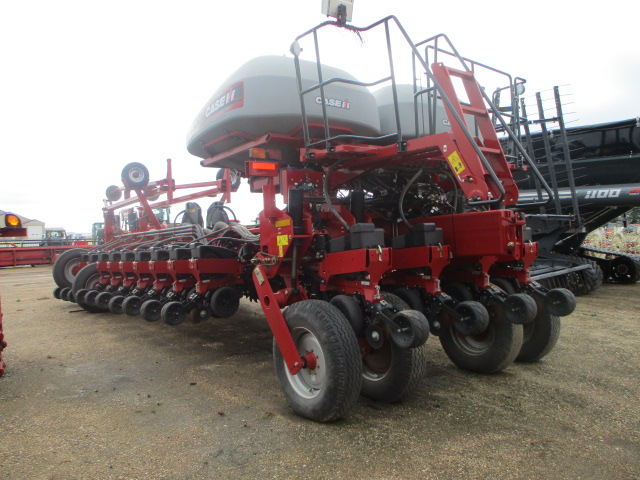 2013 Case IH 1255 24R30" Planter