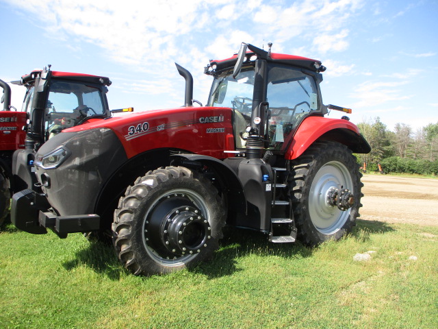 2024 Case IH MAGNUM 340 PS AFS C. Tractor