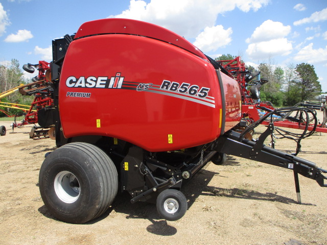 2024 Case IH RB565 RND BALER Baler/Round