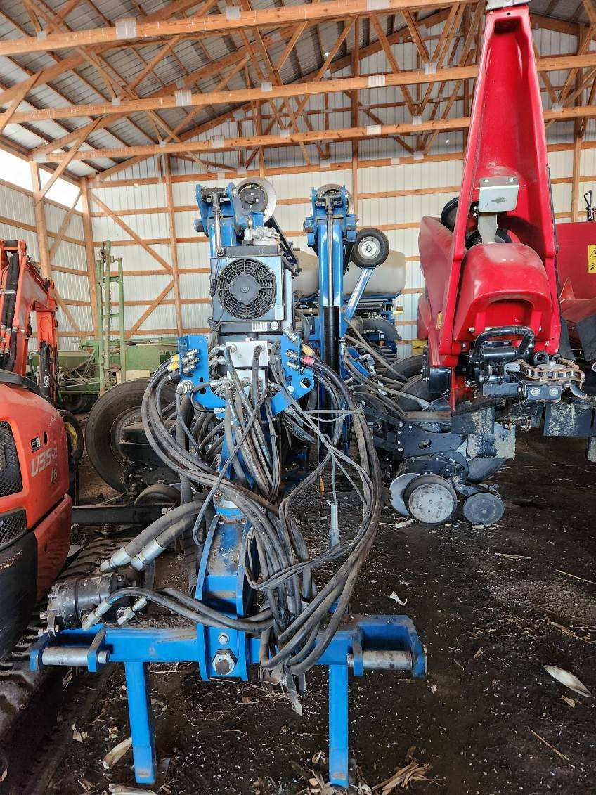 2014 Kinze 4900 Planter