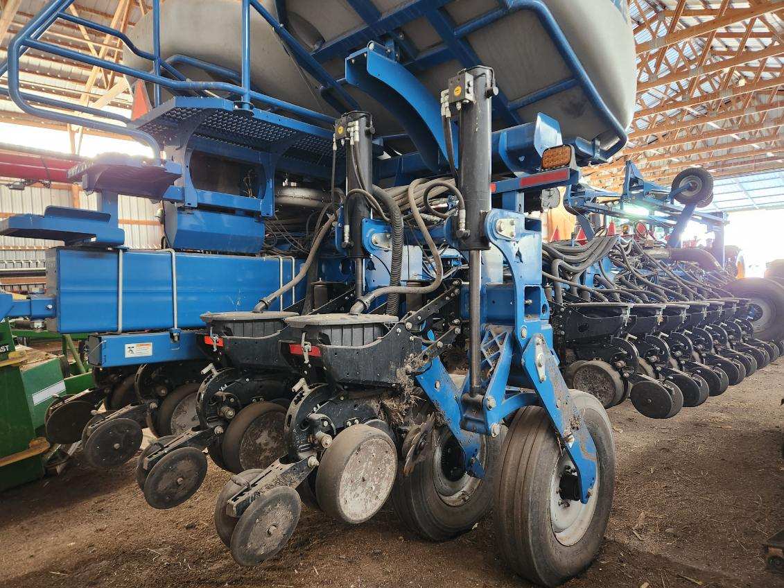 2014 Kinze 4900 Planter