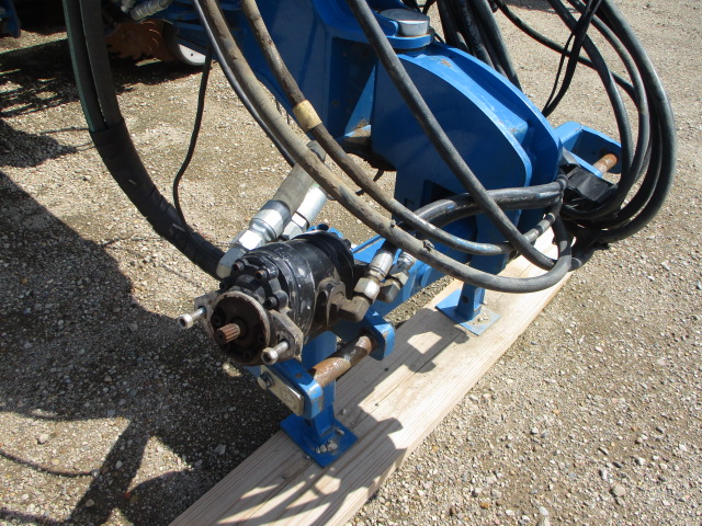 2014 Kinze 4900 24R30 Planter
