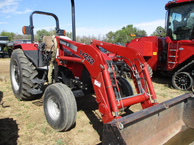 2005 Case IH JX1090U Tractor