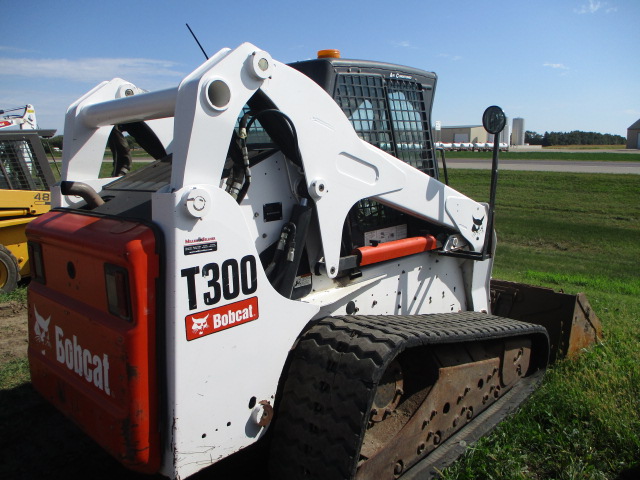 2010 Bobcat T300 Compact Track Loader