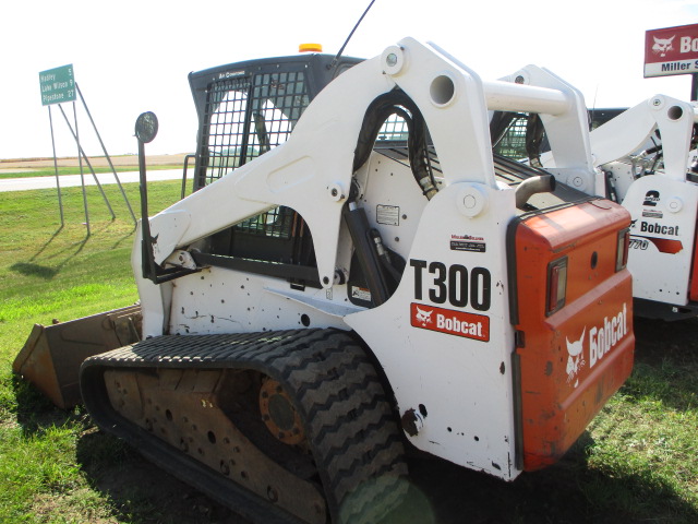 2010 Bobcat T300 Compact Track Loader