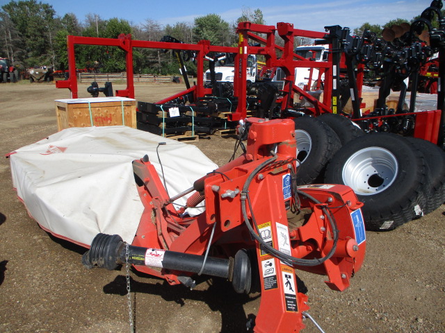 2018 Kuhn GMD240 Mower/Disc