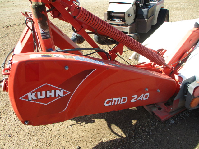 2018 Kuhn GMD240 Mower/Disc