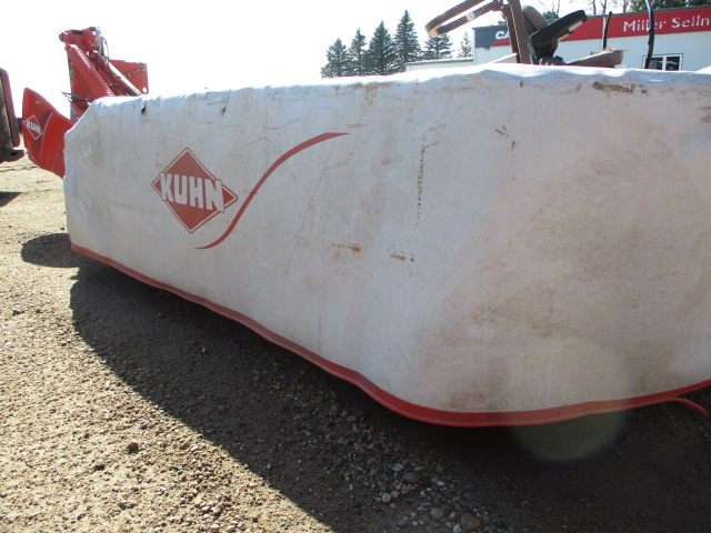 2018 Kuhn GMD240 Mower/Disc