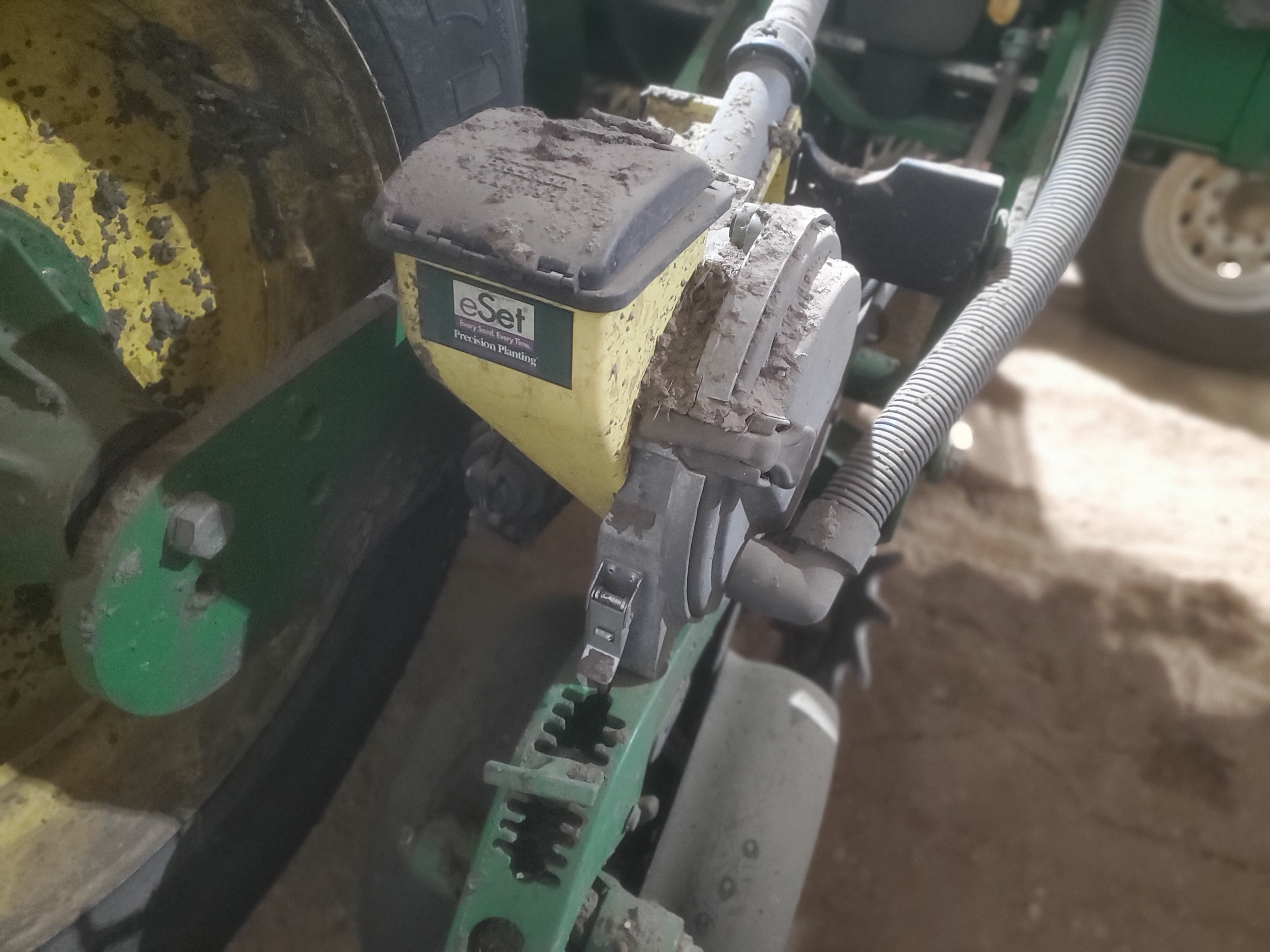 2011 John Deere 1770 24 Row Planter Planter