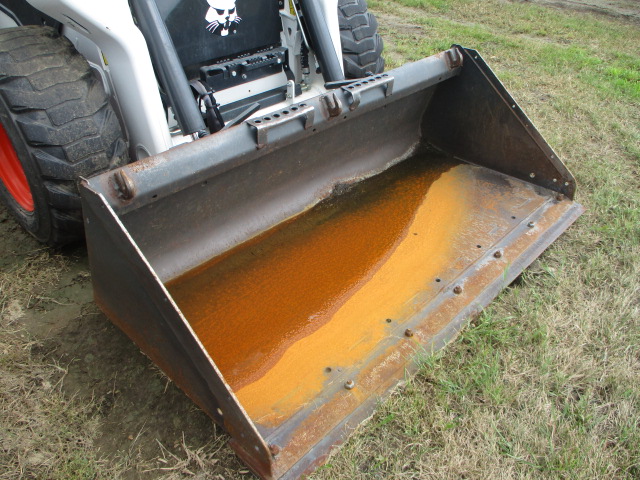 2023 Bobcat 74" Heavy Duty Bucket