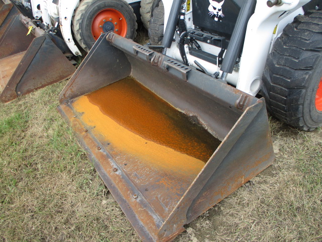 2023 Bobcat 74" Heavy Duty Bucket