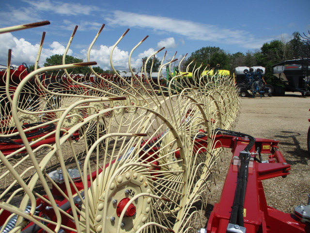 2022 H&S TR-9/S Rake/Wheel