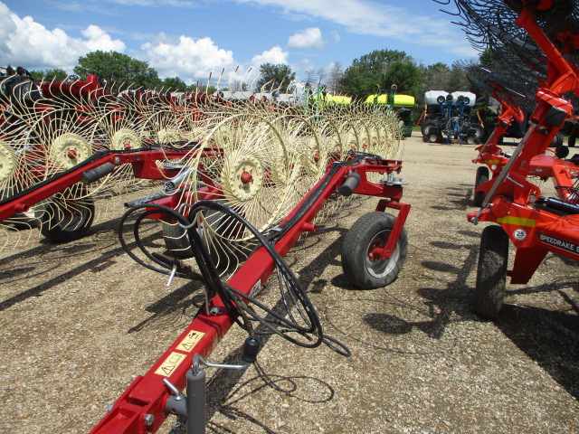 2022 H&S TR-9/S Rake/Wheel