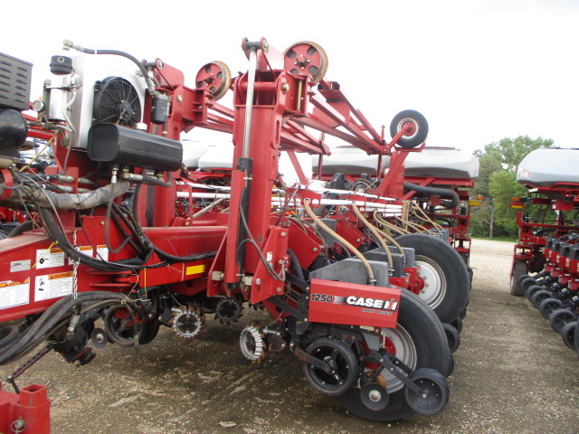 2007 Case IH 1250 24R30 FF Bulk Fill Planter