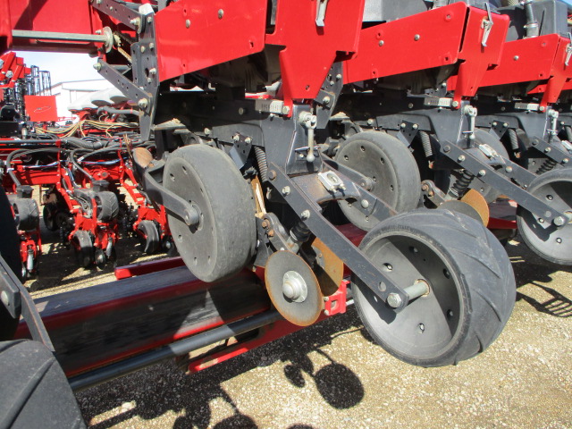 2002 Case IH 1200 16R30 PT Planter