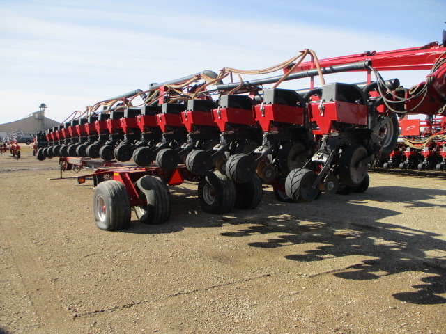 2002 Case IH 1200 16R30 PT Planter