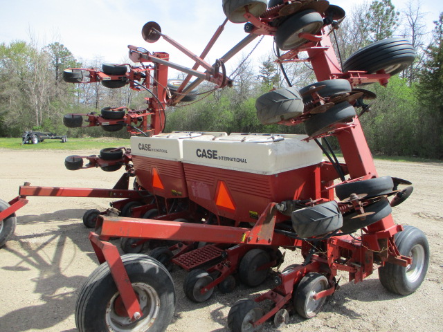 1990 Case IH 900 12R 30" Planter