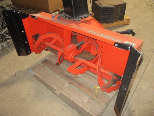 2010 Kubota F3680 Mower/Zero Turn