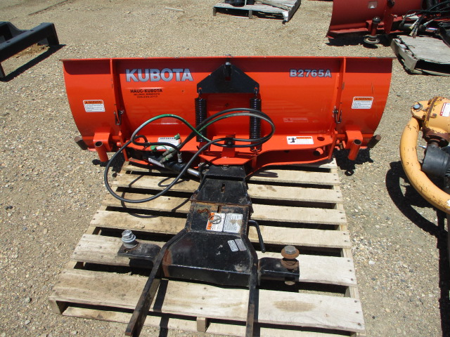 2010 Kubota F3680 Mower/Zero Turn