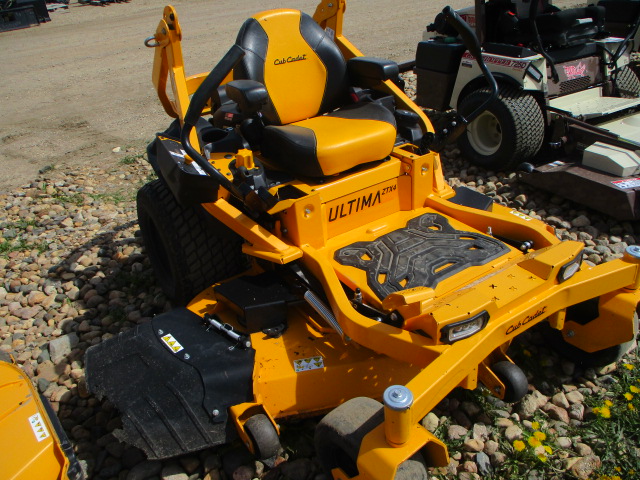 2021 Cub Cadet ZTX4 Mower/Zero Turn