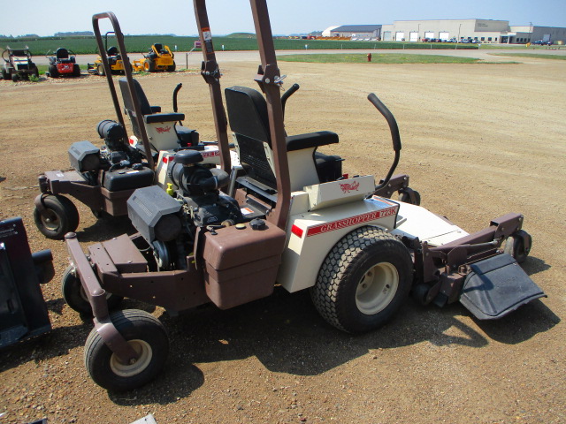 2009 Grasshopper 723T w/61" SD Deck Mower/Zero Turn
