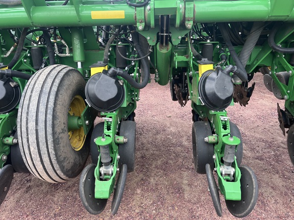 2018 John Deere 1795 Planter