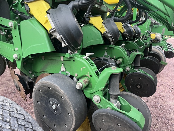 2018 John Deere 1795 Planter