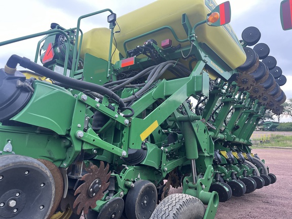 2018 John Deere 1795 Planter