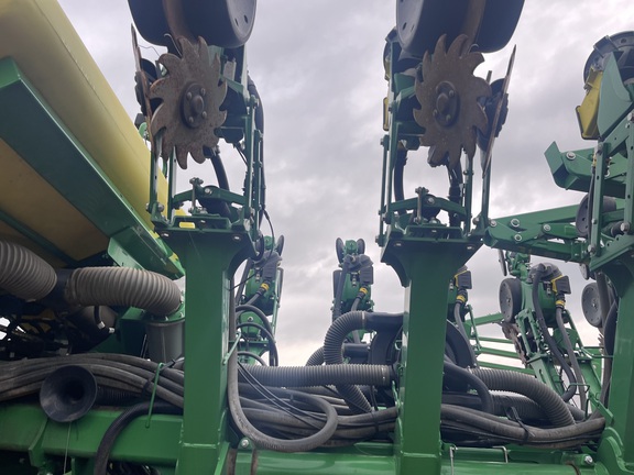 2018 John Deere 1795 Planter