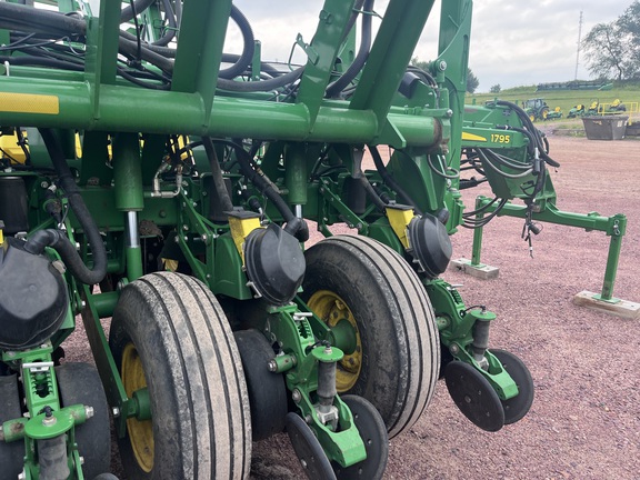 2018 John Deere 1795 Planter