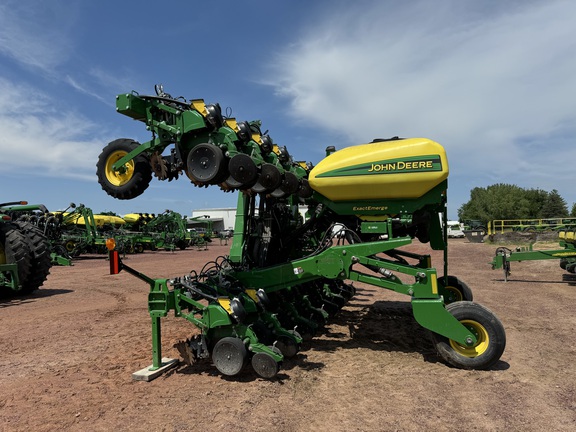 2020 John Deere 1725 CCS Tree Planter