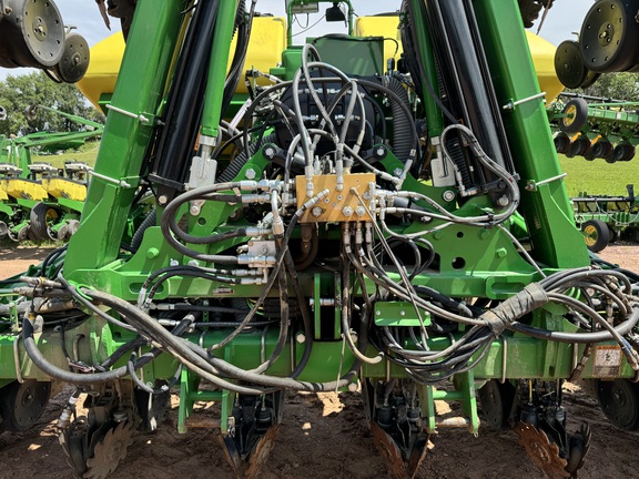 2020 John Deere 1725 CCS Tree Planter