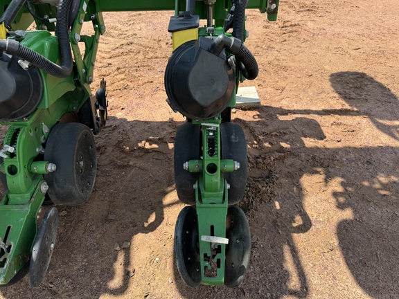 2020 John Deere 1725 CCS Tree Planter