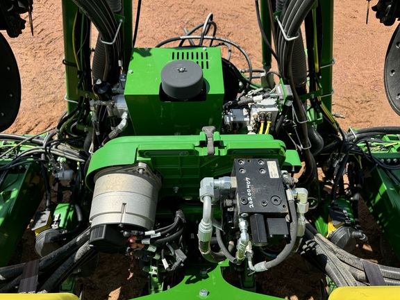 2020 John Deere 1725 CCS Tree Planter