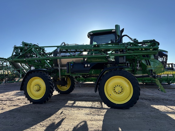 2023 John Deere 410R Sprayer/High Clearance