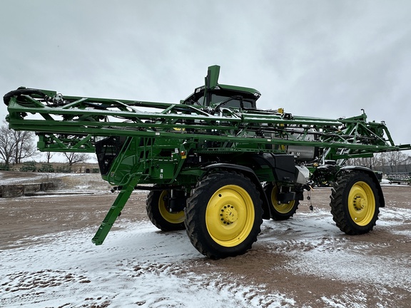 2023 John Deere 410R Sprayer/High Clearance