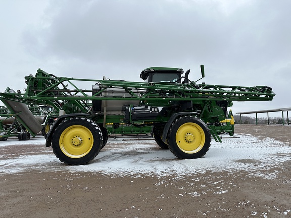 2023 John Deere 410R Sprayer/High Clearance