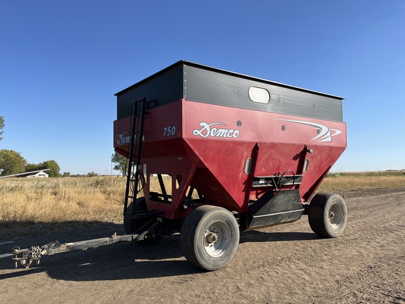 Demco 750 Gravity Box