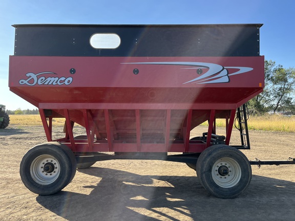 Demco 750 Gravity Box