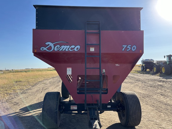 Demco 750 Gravity Box