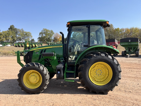 2023 John Deere 5090E Tractor