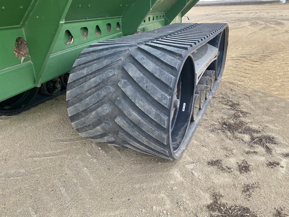 2023 Brent 1596 Grain Cart