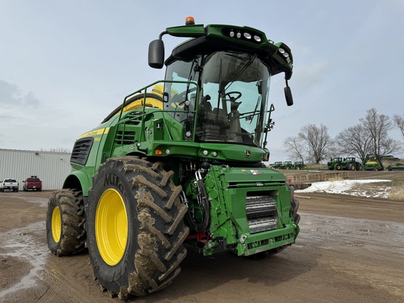 2022 John Deere 9500 Forage Harvester