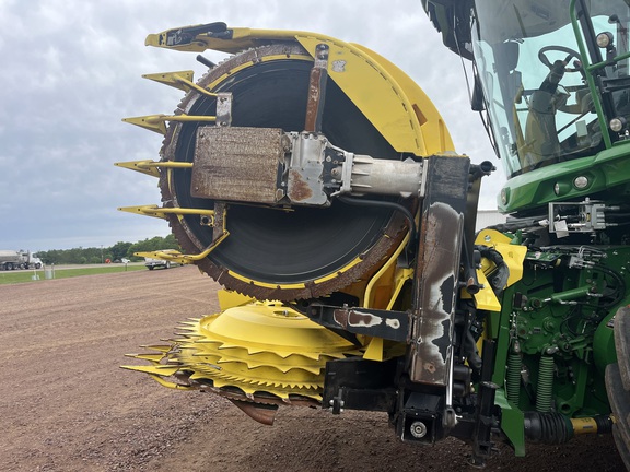 2022 John Deere 778 Header Forage