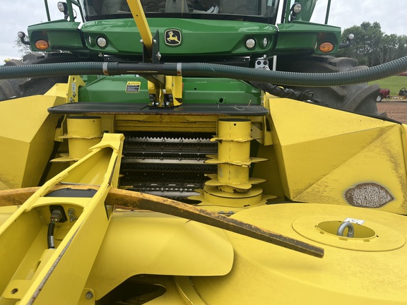 2022 John Deere 778 Header Forage