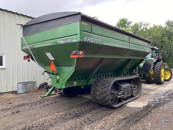 2008 Brent 1194 Grain Cart