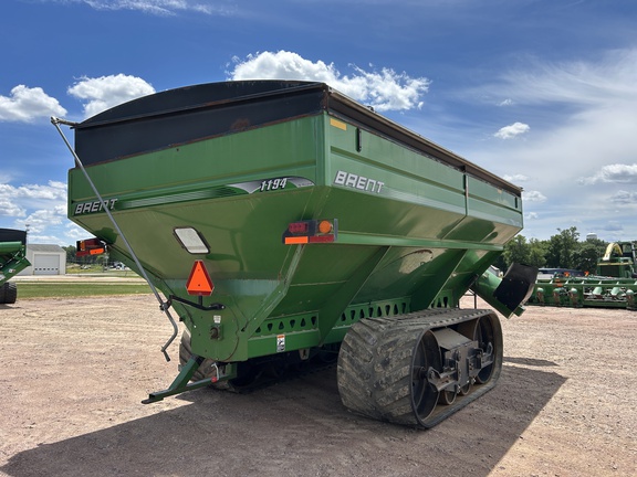 2008 Brent 1194 Grain Cart