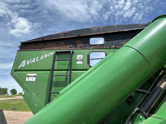 2008 Brent 1194 Grain Cart