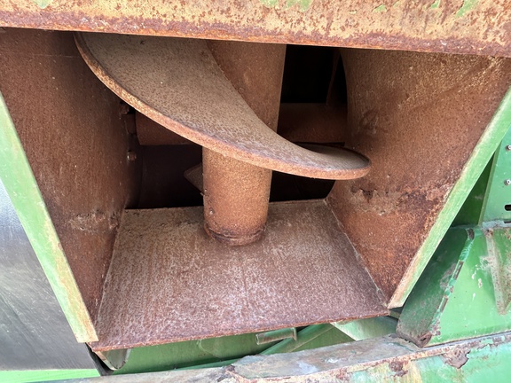 2008 Brent 1194 Grain Cart