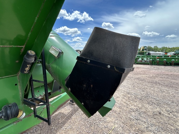 2008 Brent 1194 Grain Cart